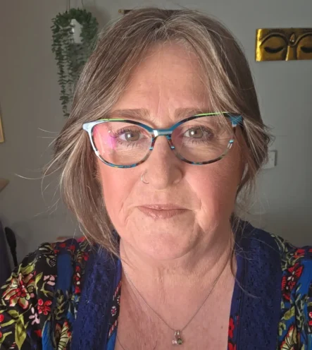 Portrait of Rhona Marshall - the therapist